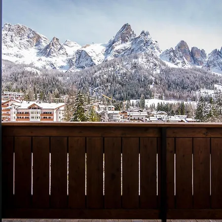 Hotel Colfosco San Martino Di Castrozza Exterior photo