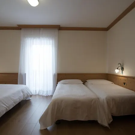 Hotel Colfosco San Martino Di Castrozza Exterior photo